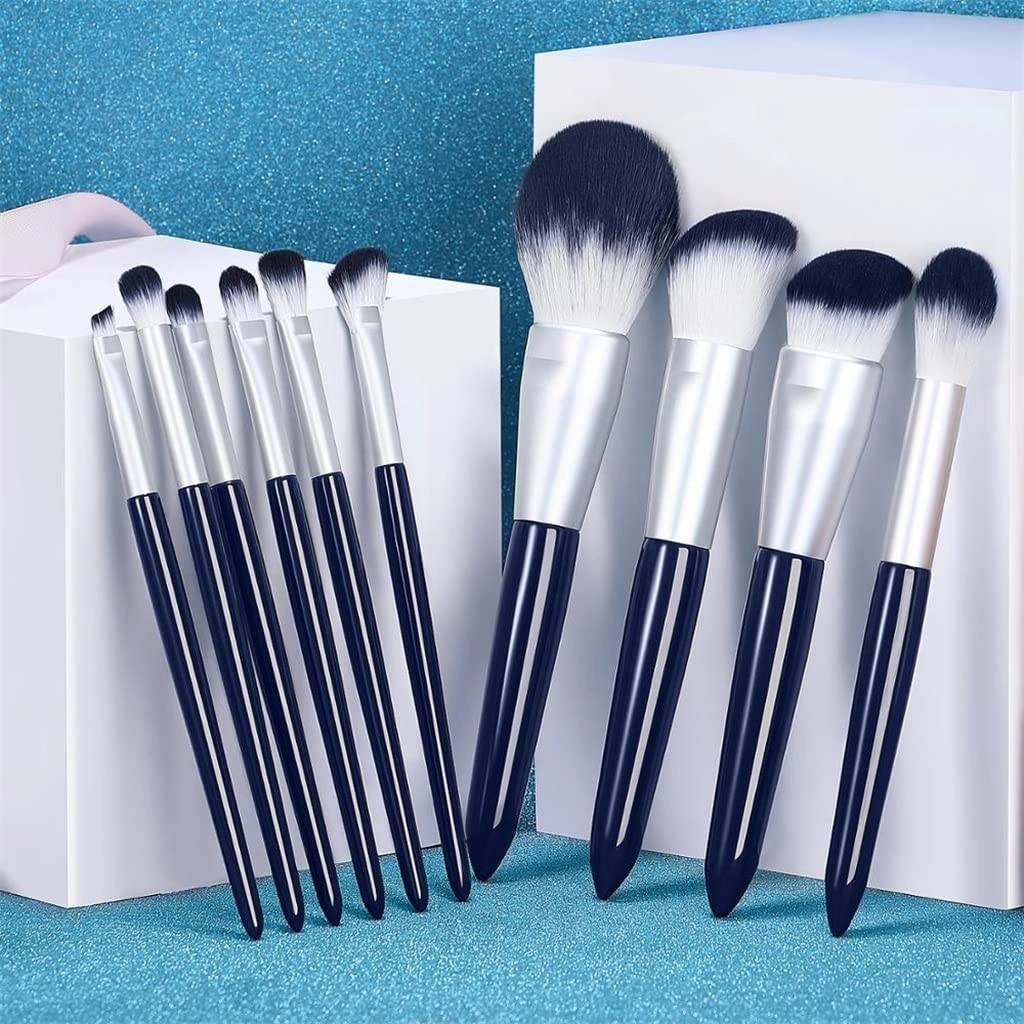 10 Pieces Foundation Makeup Brushes Set Eyeshadow Powder Wood Handle Concealer Cosmetic Eyebrow Eyelash Beauty Tool