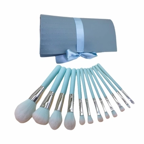 12-piece Professional Makeup Brush Set for Women Wood Handles Silk Nylon Bristles Eye Shadow Blush Foundation for Daily Use