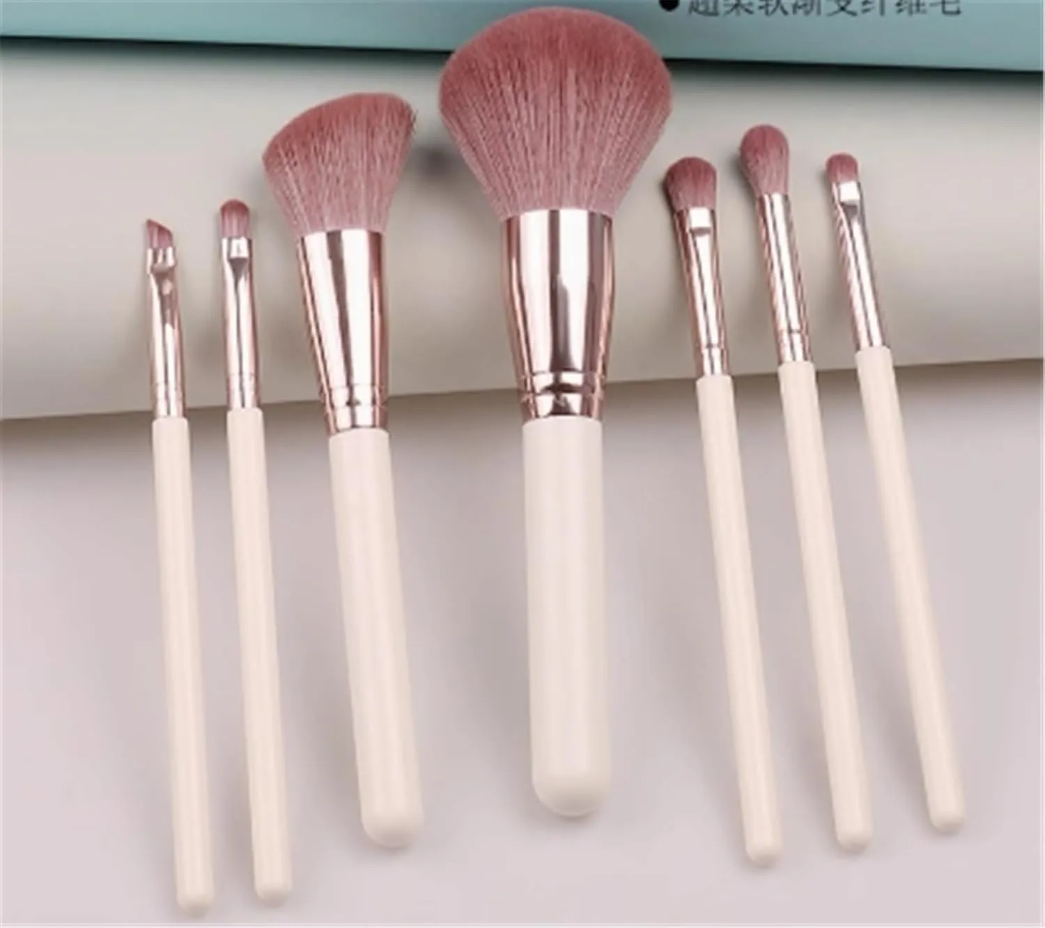 7 pieces of makeup brush set full set of powder eye shadow powder blusher brush beauty tools