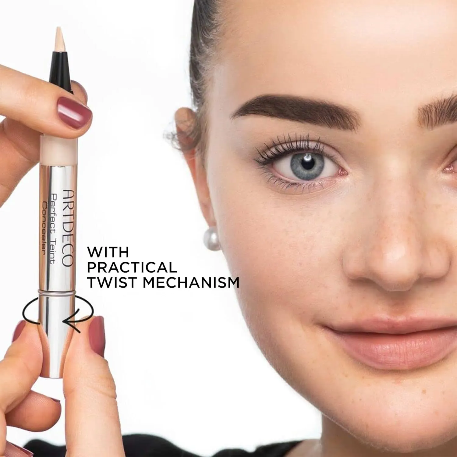 ARTDECO Perfect Teint Concealer - Olive N°07 - Light-Reflecting Concealer with Brush Applicator - No Signs of Tiredness - Medium Coverage - Water-Resistant - Long Lasting - Makeup - 0.07 Fl Oz