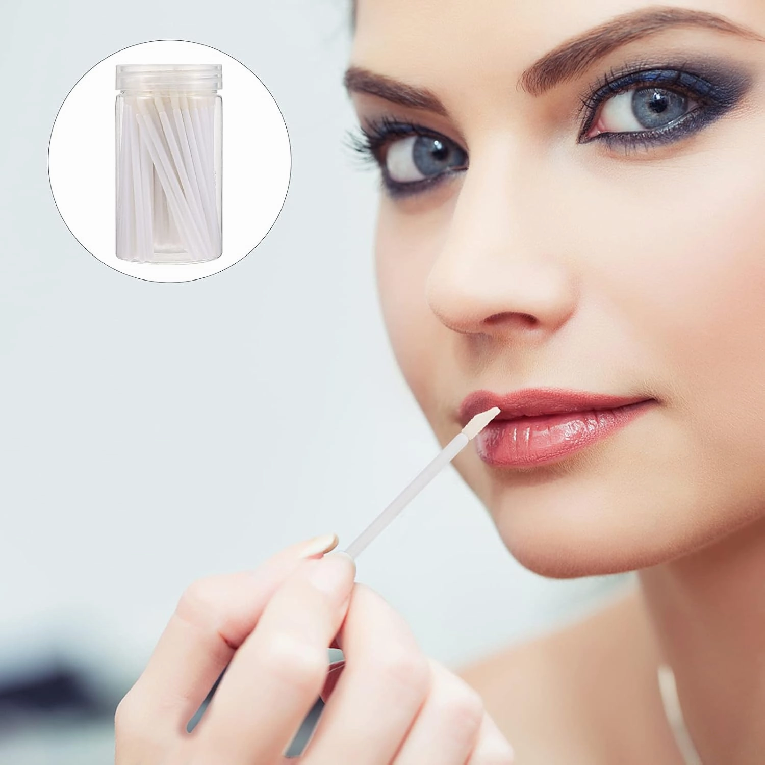 Beaupretty 200pcs Disposable Lip Brush Applicators Precision Makeup Tool for Lip Gloss Lipstick Concealer Travel-friendly Beauty Brushes for Professional Home Use