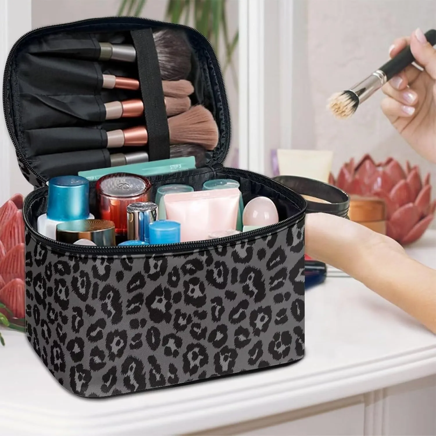 Black Leopard Print Makeup Bag Travel Toiletry Bag with Brush Holder Large Travel Makeup Cosmetics Case Organizer Bag Portable Skincare Organizer Travel Tote Bag with Zipper Gifts for Women
