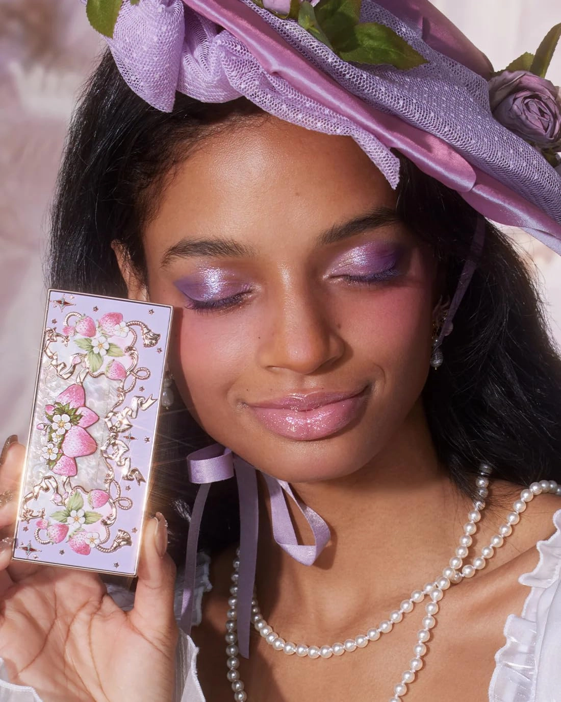 Flower Knows Violet Strawberry Rococo Eyeshadow Palette - 3 Matte 2 Shimmer Purple Shades,Long-lasting,Easy-to-apply & Highly Pigmented Eye Shadow(G01 Starmoon Strawberryl,0.37 Oz)