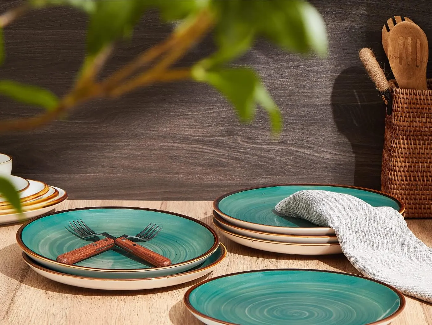 ONEMORE Ceramic Dinner Plates Set of 6, 10.5 Inch Porcelain Salad Dessert Round Plates, Microwave, Oven and Dishwasher Safe, Kitchen Plates, Serving Dishes plates for daily, Party, Restaurant. Teal