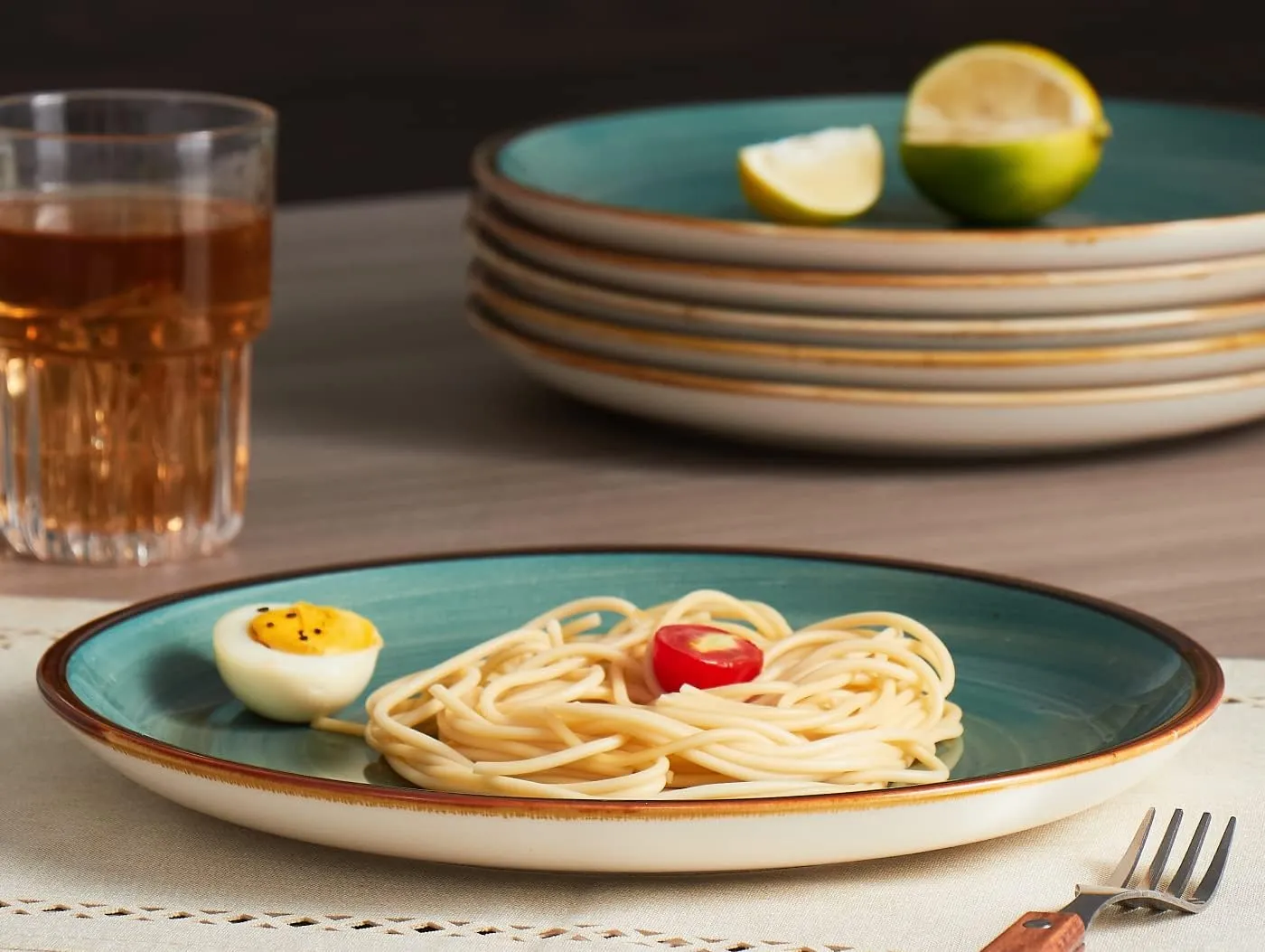 ONEMORE Ceramic Dinner Plates Set of 6, 10.5 Inch Porcelain Salad Dessert Round Plates, Microwave, Oven and Dishwasher Safe, Kitchen Plates, Serving Dishes plates for daily, Party, Restaurant. Teal