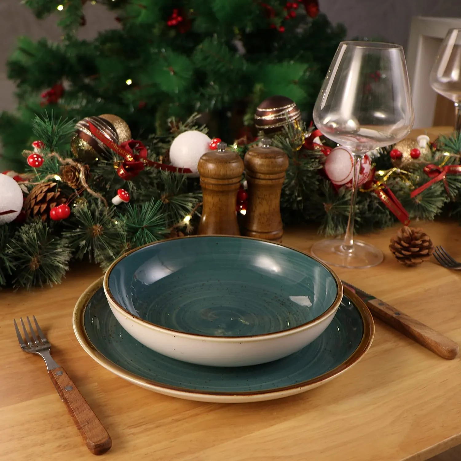 ONEMORE Ceramic Dinner Plates Set of 6, 10.5 Inch Porcelain Salad Dessert Round Plates, Microwave, Oven and Dishwasher Safe, Kitchen Plates, Serving Dishes plates for daily, Party, Restaurant. Teal