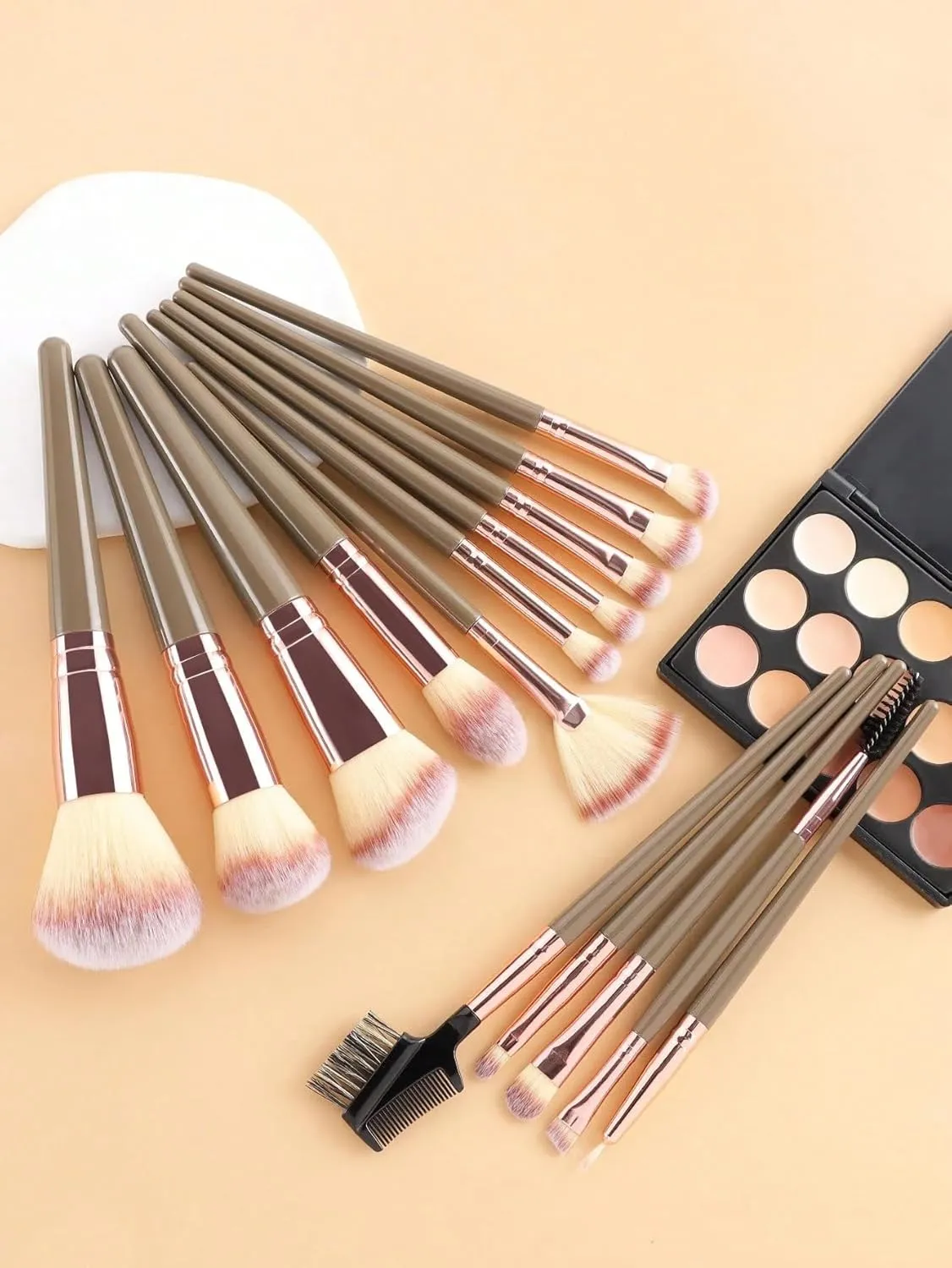 Professional Makeup Brush Set with Brush Cleaner, 15 Piece Rose Gold and Black Brushes with Beauty Sponges and Cleaning Mat (15 pieces - brown)