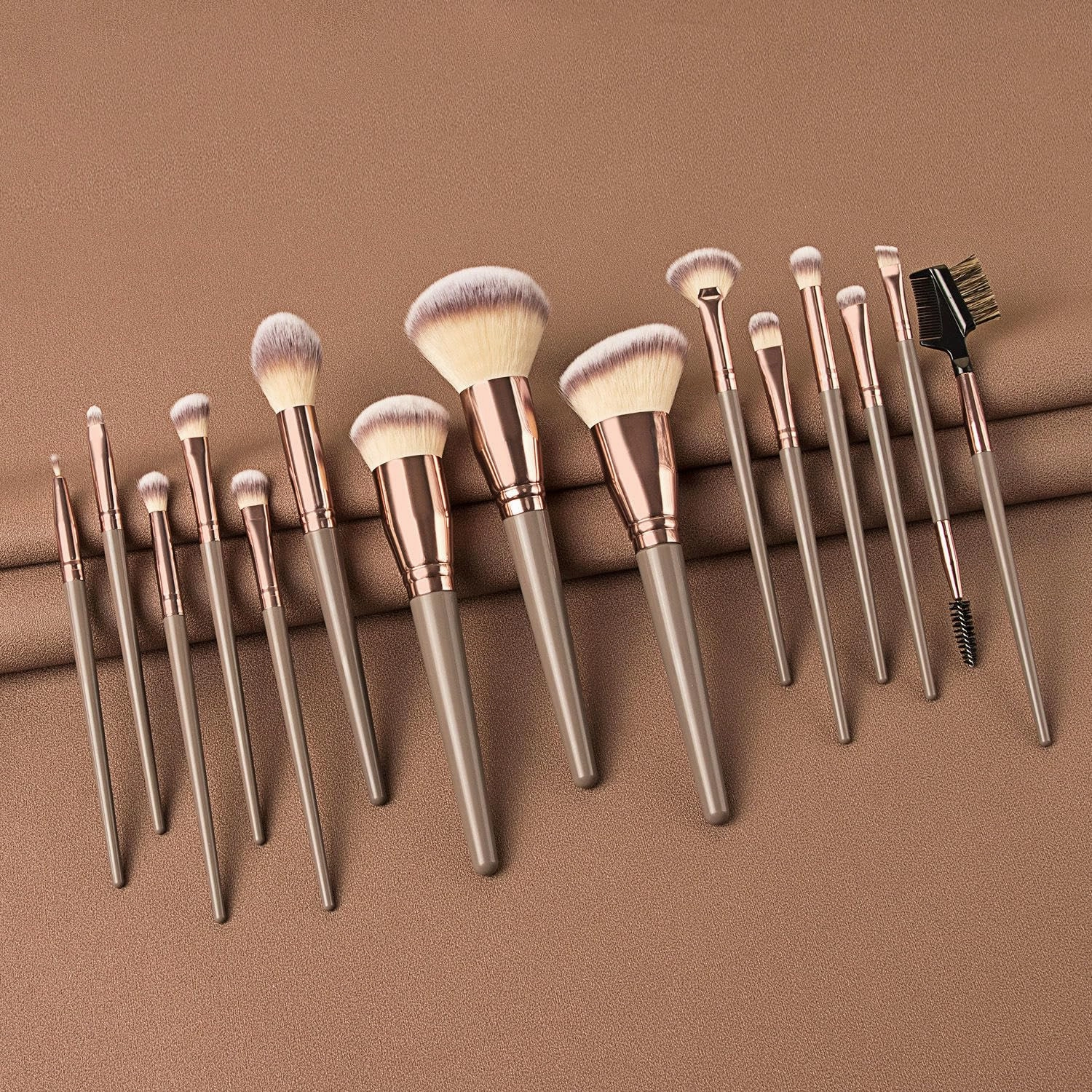 Professional Makeup Brushes, 15Pcs Makeup Brush Set Premium Synthetic Powder Foundation Contour Blush cosmetic tools