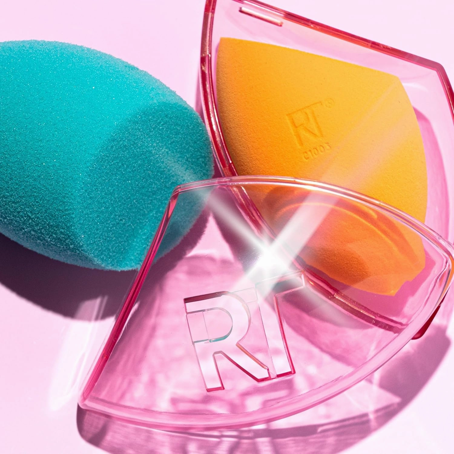 Real Techniques Limited Edition Chic Dreams Sponge Kit, Makeup Blending Sponges For Matte Or Dewy Skin, Foundation Sponges & Travel Case, Buildable Coverage, Latex-Free, 3 Piece Gift Set