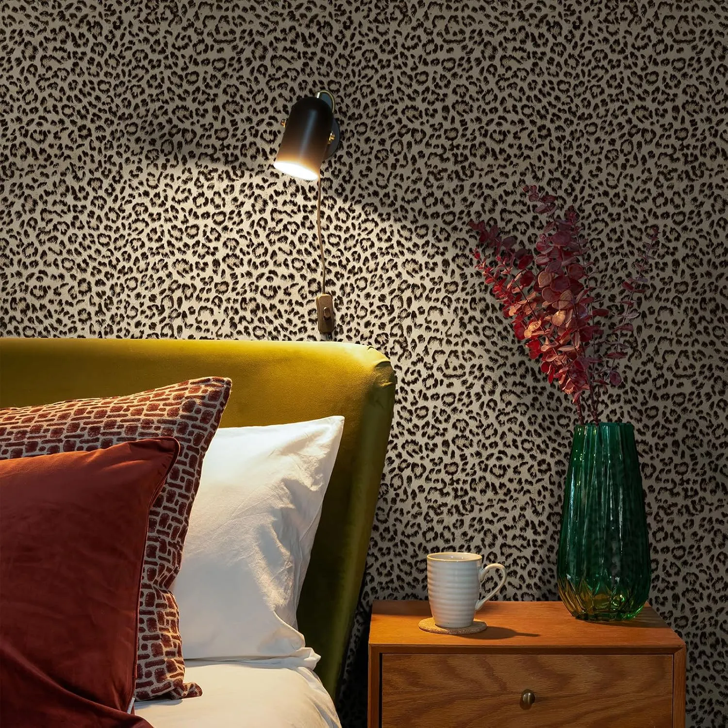 Simon&Siff Leopard Peel and Stick Wallpaper 17.3"x200" Black/Brown Vintage Animal Removable Wallpaper Renter Friendly Waterproof Modern Contact Paper for Bedroom Bathroom Cabinet