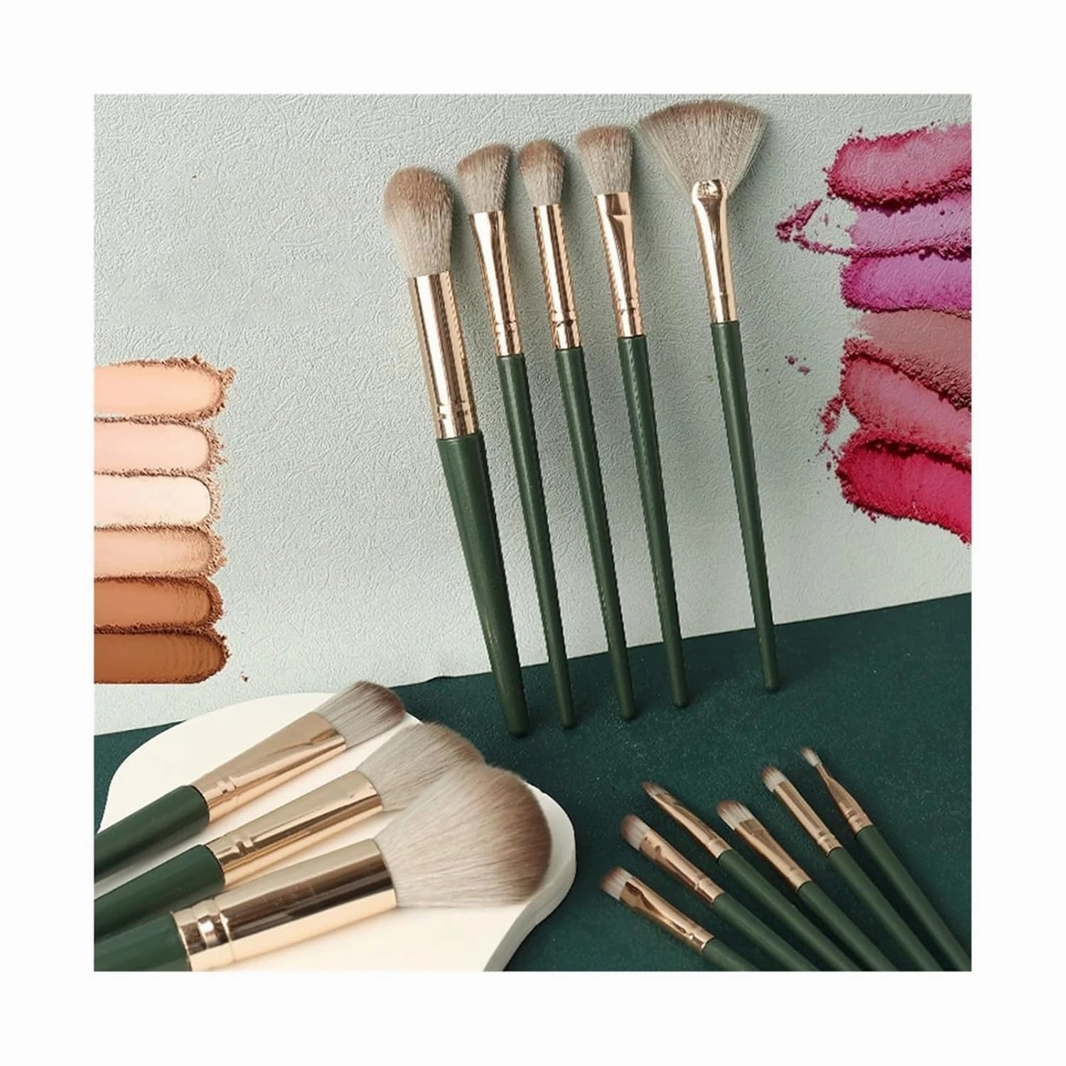 Soft Bristled Makeup Brush 14 Green Cloud Makeup Brush Set Woman Tool Beginner Blush Brush(Set And Bag)