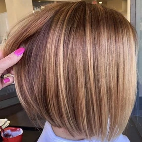 TISHINING Side Part Short Layered Bob Wigs for White Women Chin Length Blonde Mixed Brown Cute Straight Pixie Bob Wig Inverted Bob Wig Synthetic Natural Looking Daily Party Wig (10 inch)