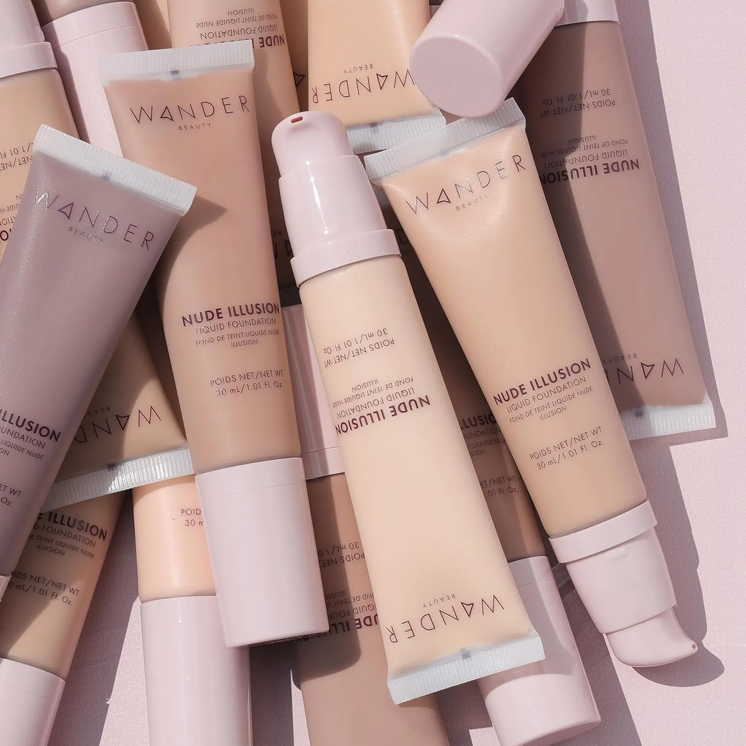 Wander Beauty Nude Illusion Liquid Foundation - Light Medium - Medium to Full Coverage Foundation - Natural Makeup with Vitamin E & Macadamia - Nude Skin Finish Blurs & Conceals - 1.01 fl oz